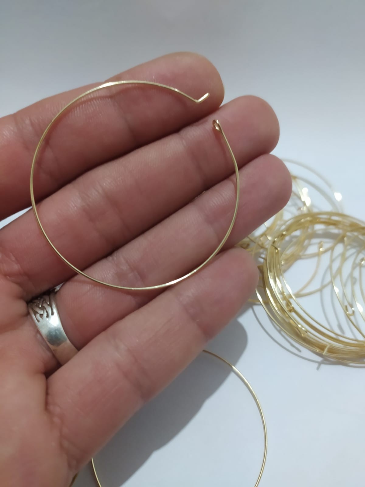 Takı Yapımı İçin Gold Renk Küpe Halkası 10 Adet Takı Yapımı İçin Gold Renk Küpe Halkası 10 Adet