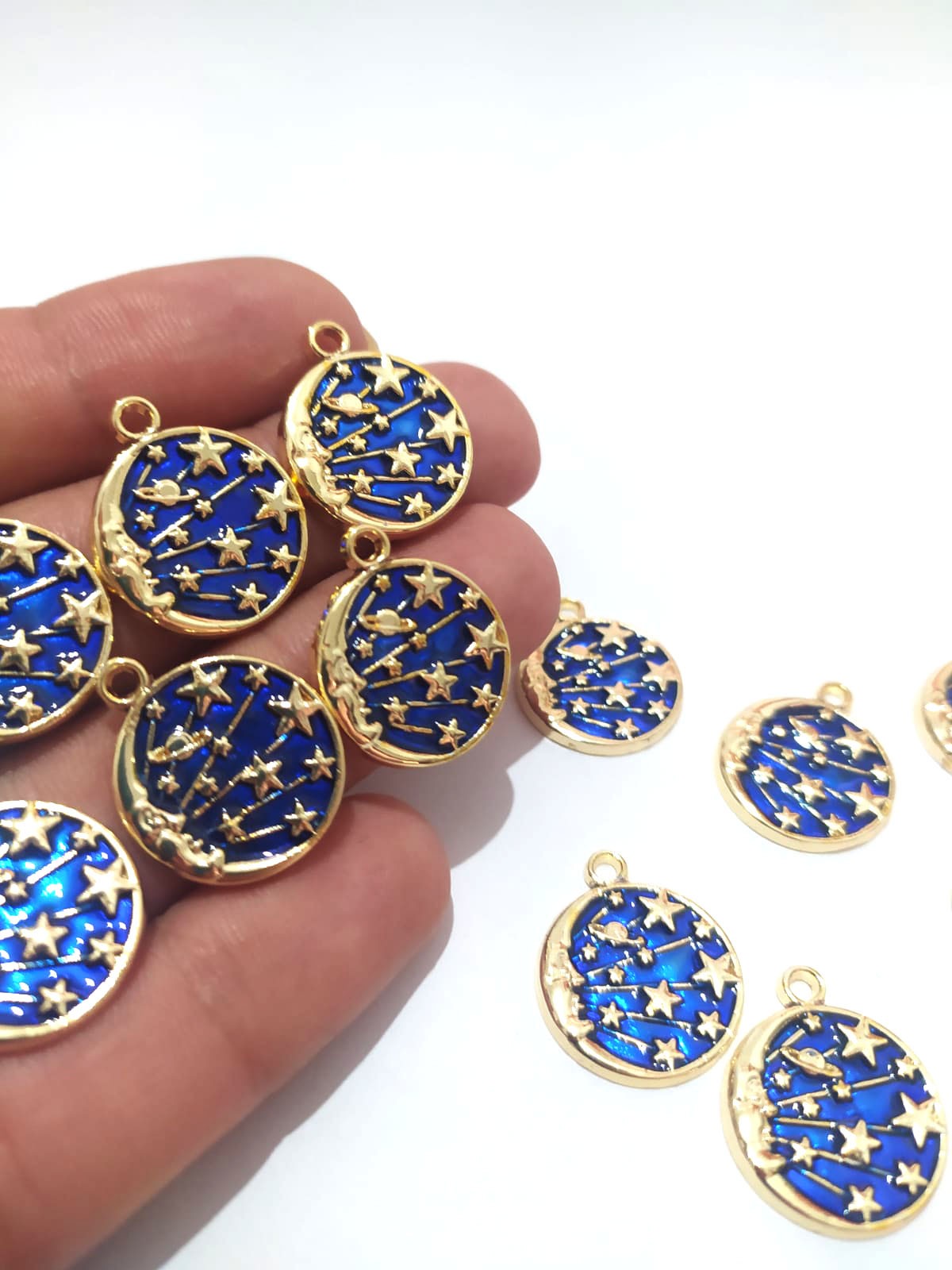 Takı Yapımı için 5 Adet Gold Mavi Renk Gökyüzü Zodyak Aydede Şans Kolye Bileklik Halhal Ucu Takı Yapımı için 5 Adet Gold Mavi Renk Gökyüzü Zodyak Aydede Şans Kolye Bileklik Halhal Ucu